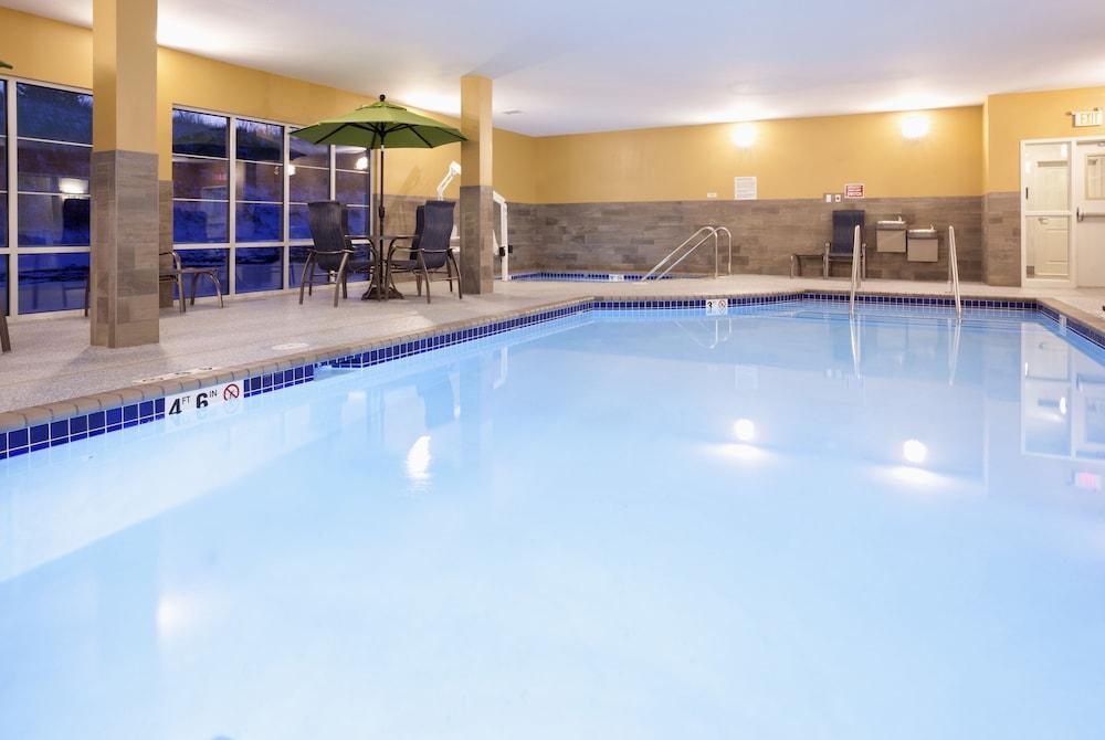 GrandStay Cannon Falls photo 29