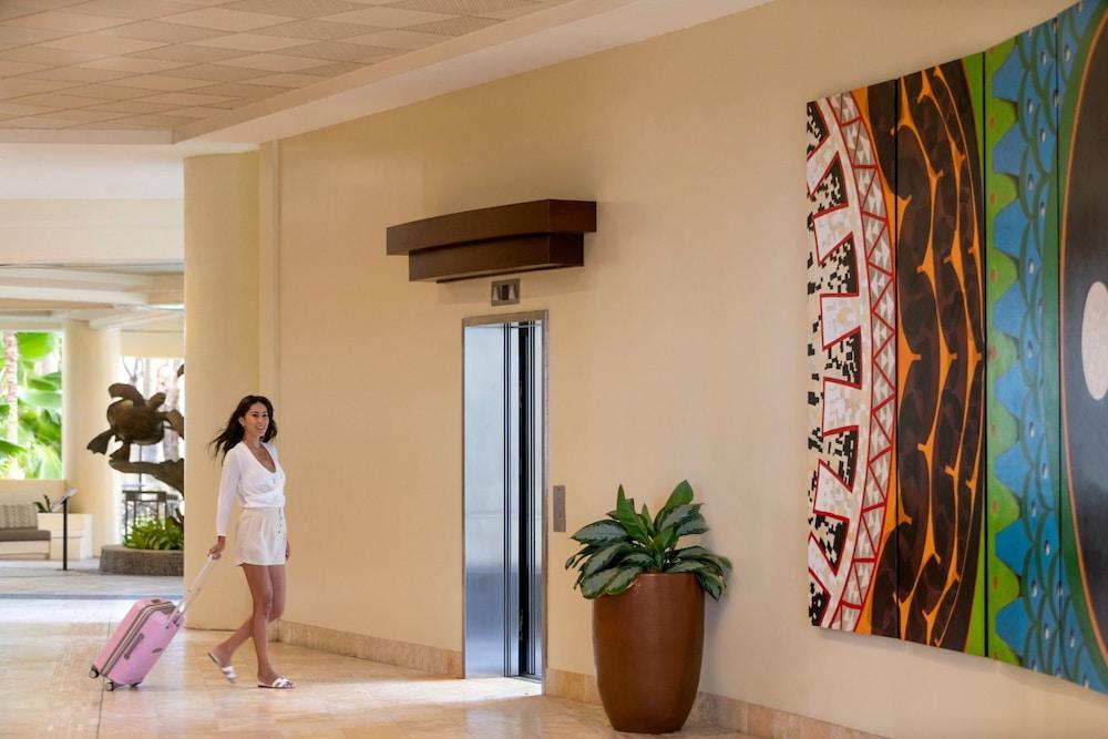 Sheraton Waikiki Beach Resort photo 3
