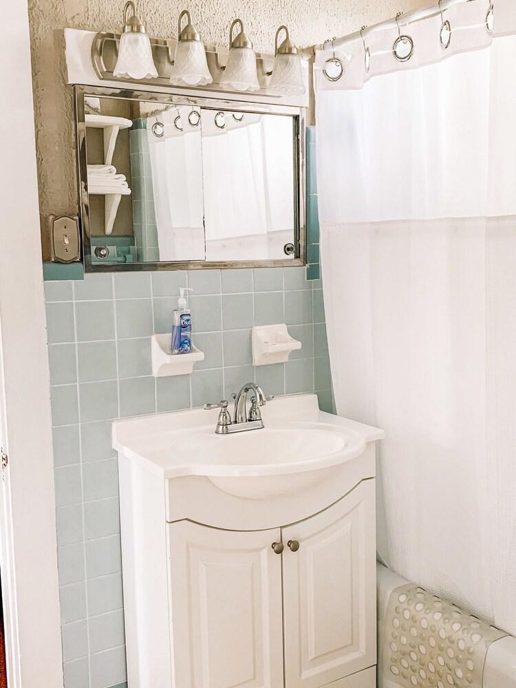 Park Place Inn and Cottages photo 38