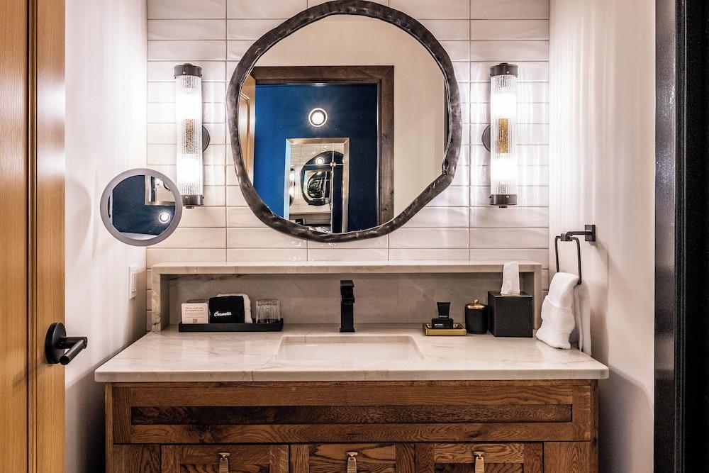 Hotel Renegade photo 18