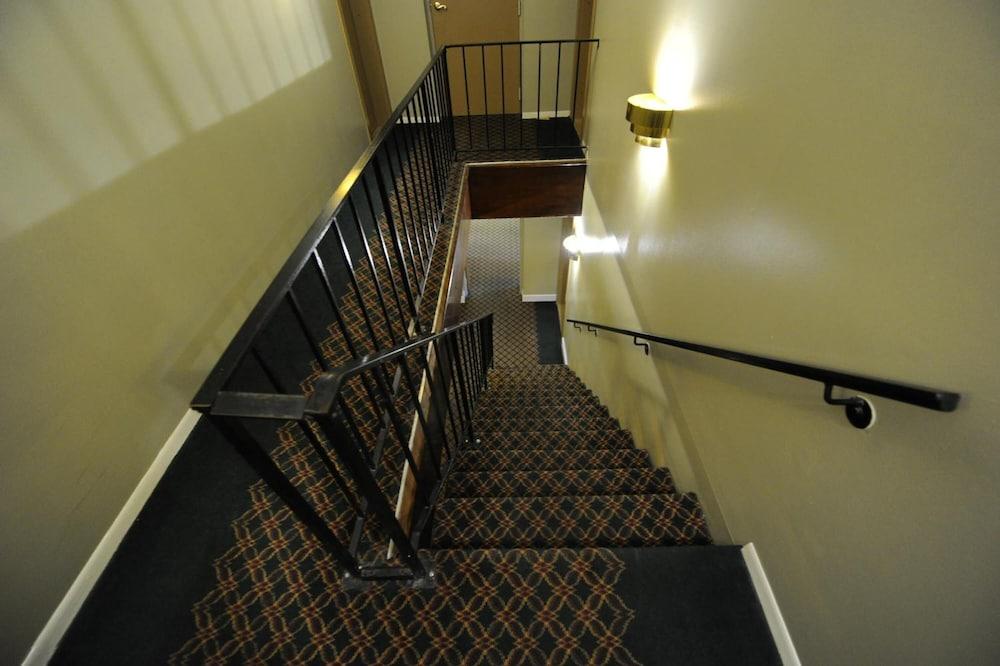 Heritage Inn photo 23