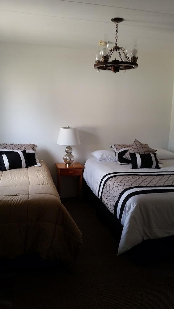 Mystic Valley Inn photo 25