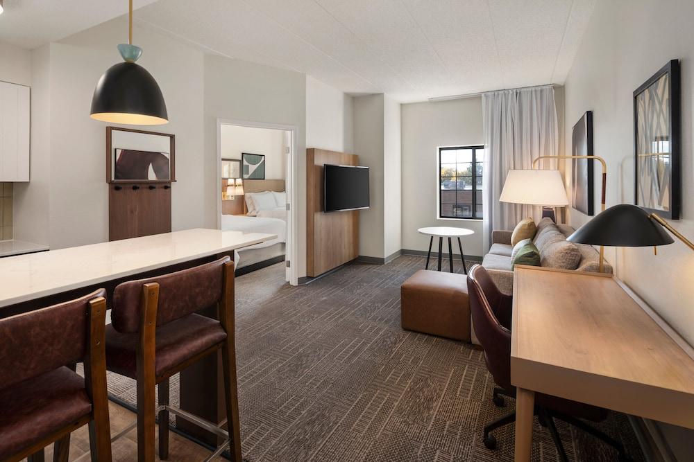 Staybridge Suites MPLS-Maple Grove/Arbor Lakes by IHG photo 10