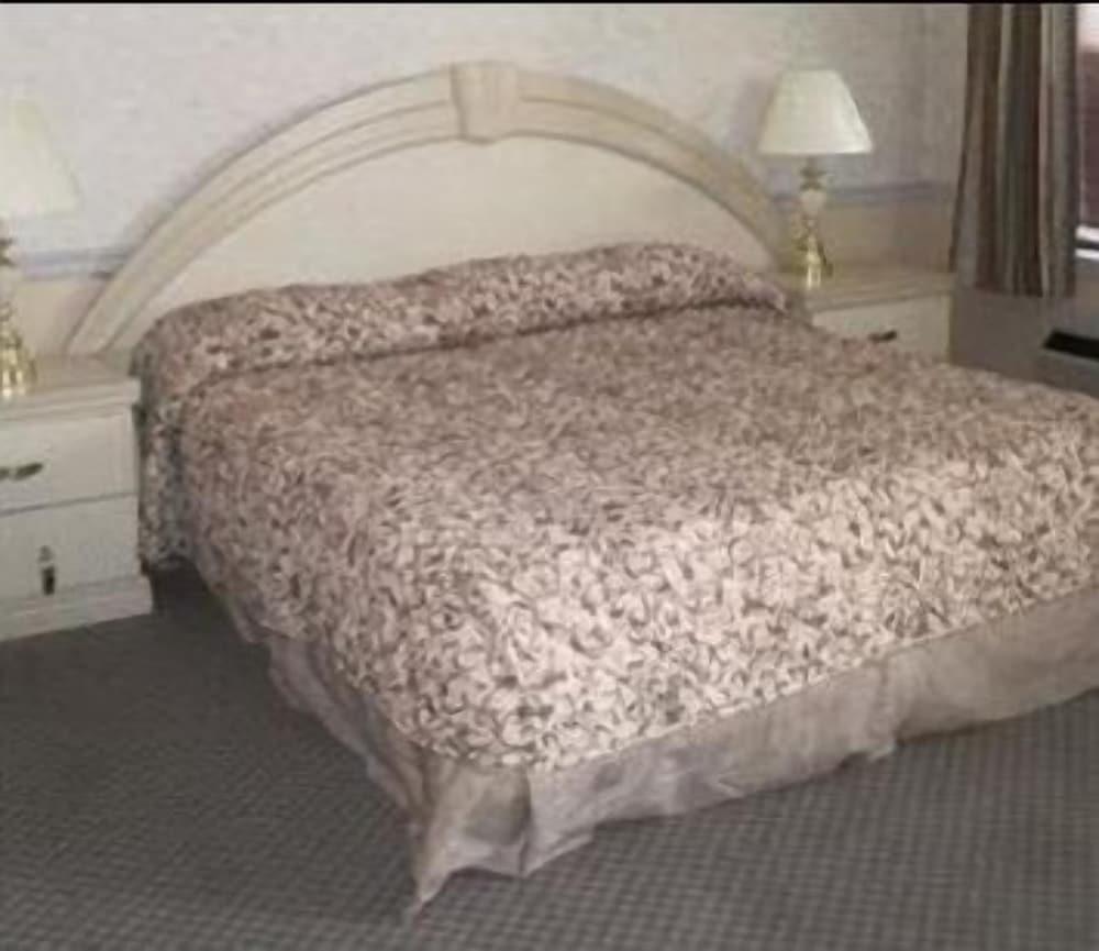 Parsippany Inn and Suites Morris Plains photo 8