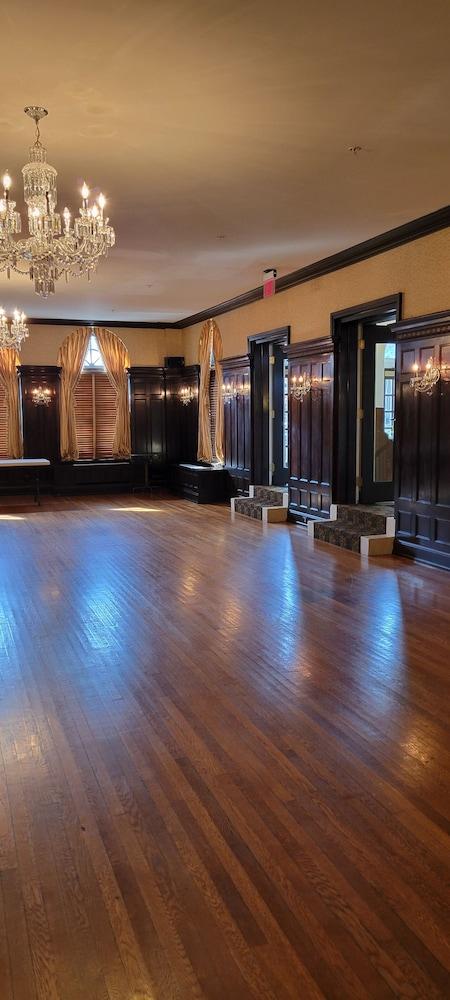 General Francis Marion Hotel photo 6