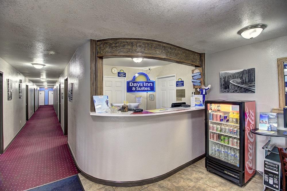 Days Inn by Wyndham Lolo / Missoula Area photo 22