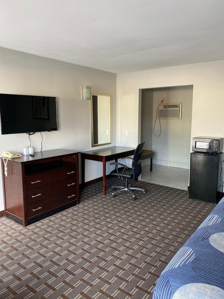 New Budget inn photo 3