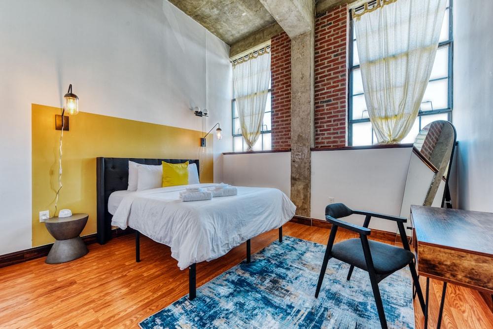 Sosuite at Independence Lofts - Callowhill photo 41