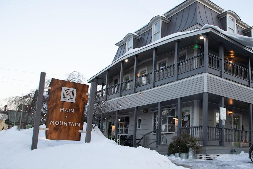 Main and Mountain Bar & Motel photo 54