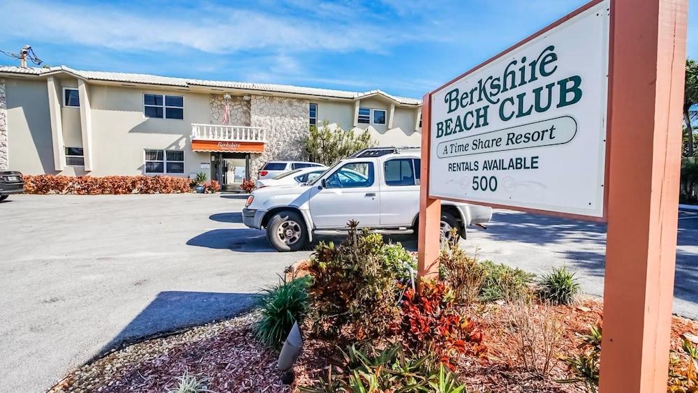 Berkshire Beach Club photo 4
