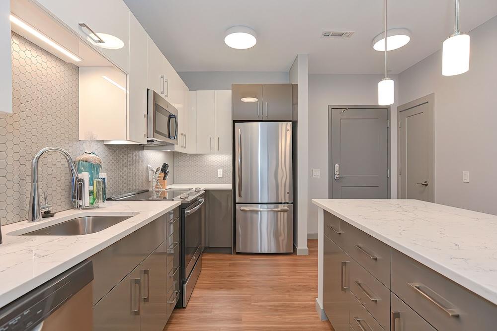 Global Luxury Suites Downtown Providence photo 47