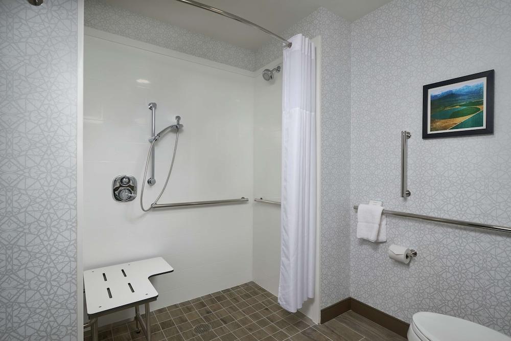 Hampton Inn by Hilton Burley photo 20