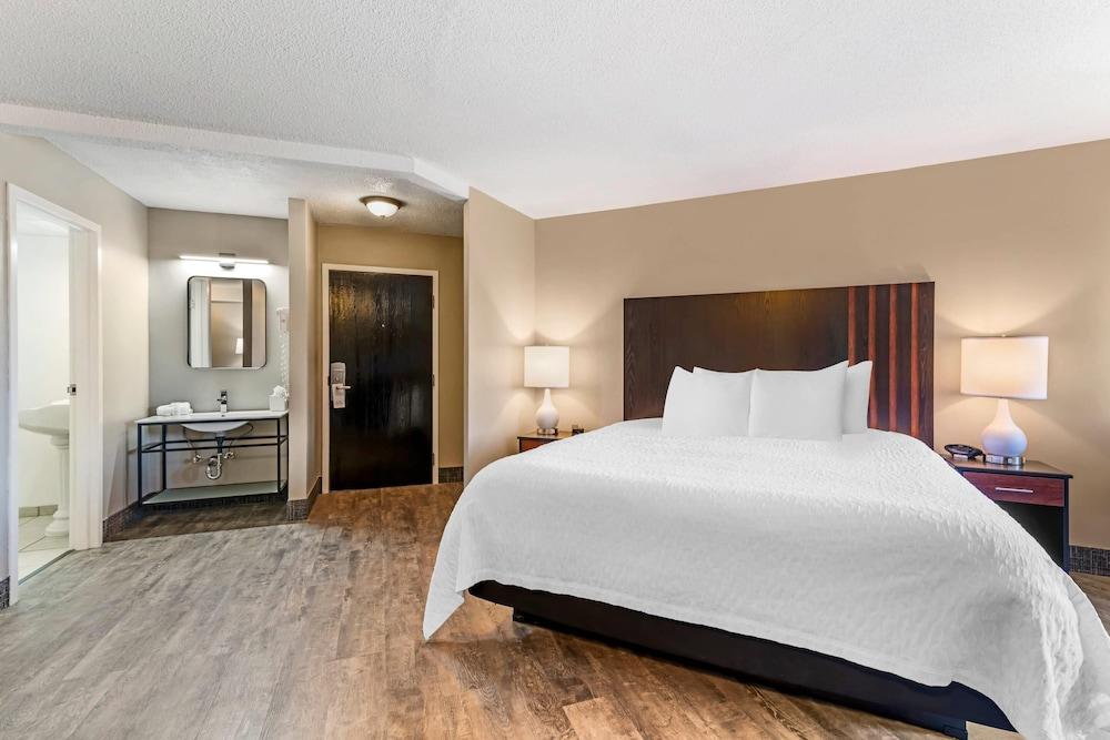 Black Bear Inn, an Ascend Collection Hotel photo 20