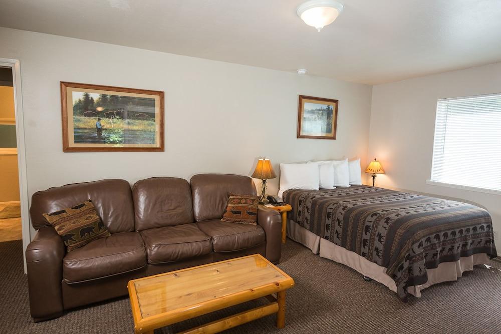 Morrison's Rogue River Lodge photo 23