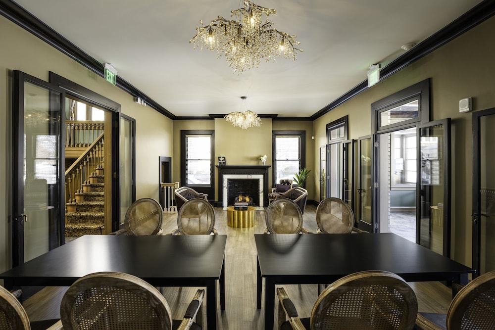 The Edward Hotel photo 52