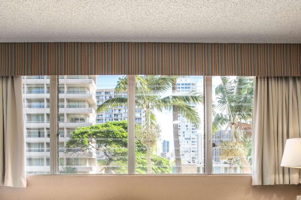 Aqua Aloha Surf Waikiki photo 42