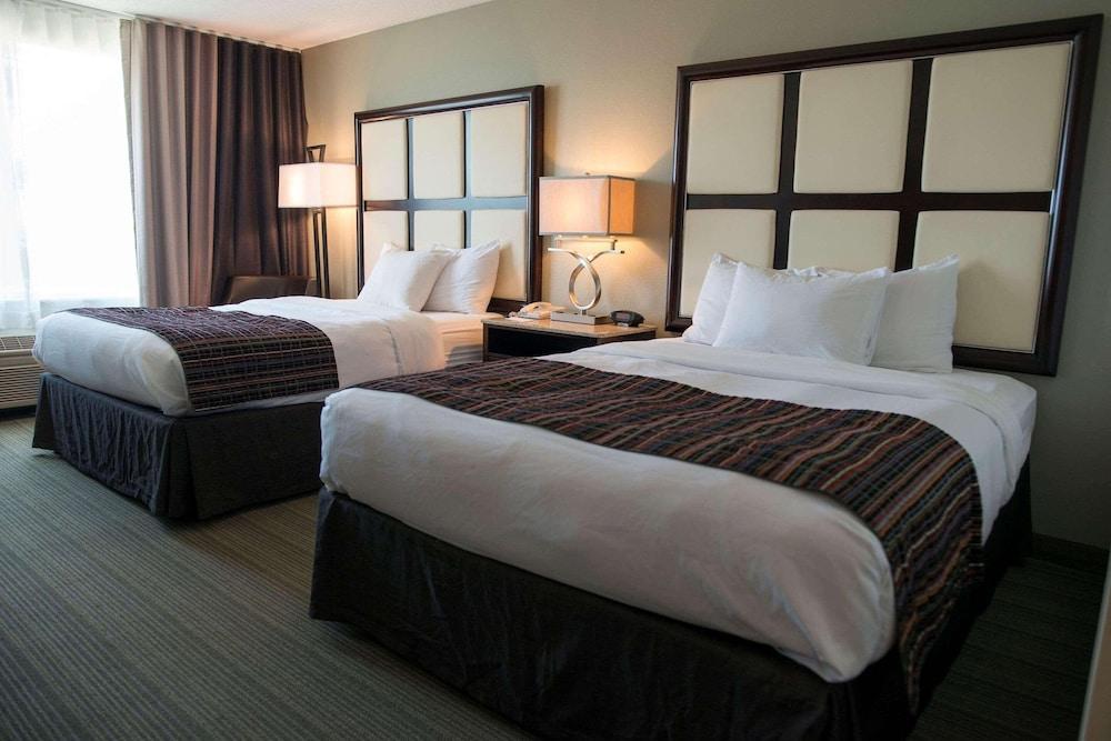 Country Inn & Suites by Radisson, Effingham, IL photo 13