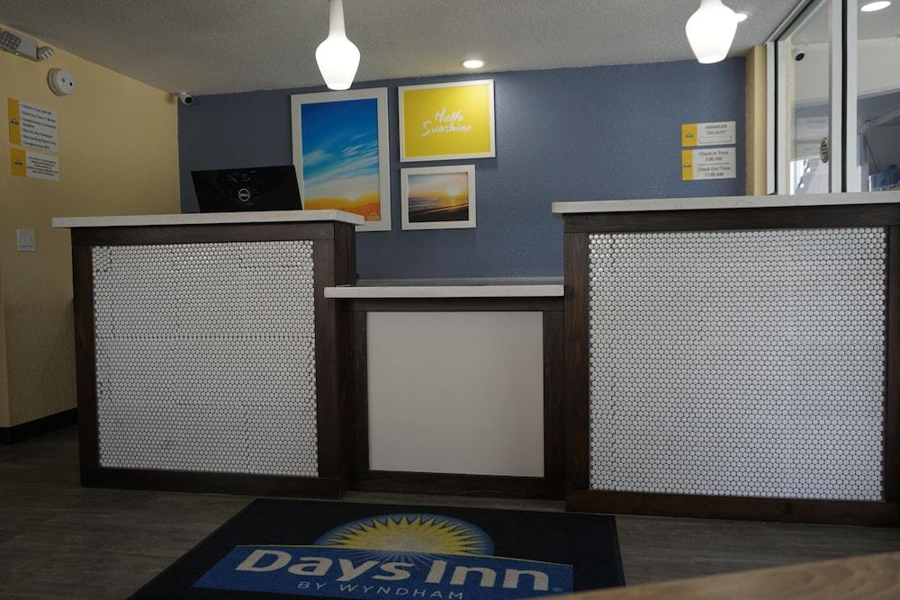 Days Inn by Wyndham Apopka/Orlando photo 2