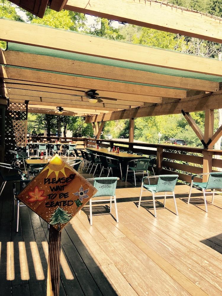 Junipine Resort photo 28
