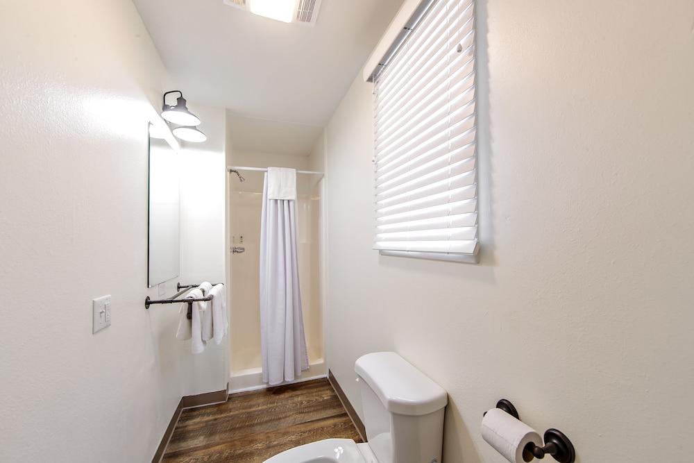Southern Breeze Lodge photo 18