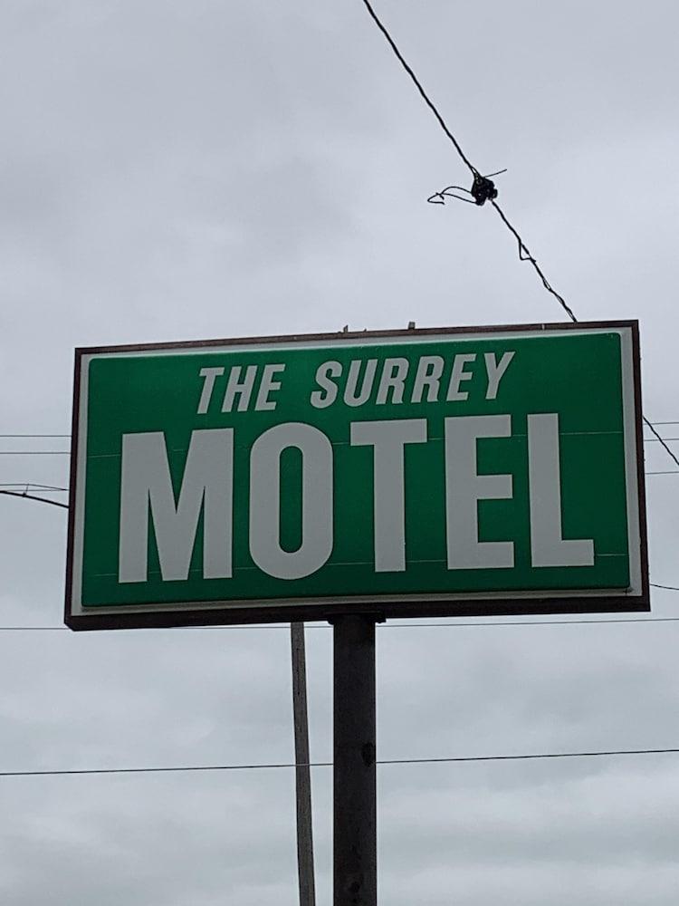 Surrey Motel photo 13