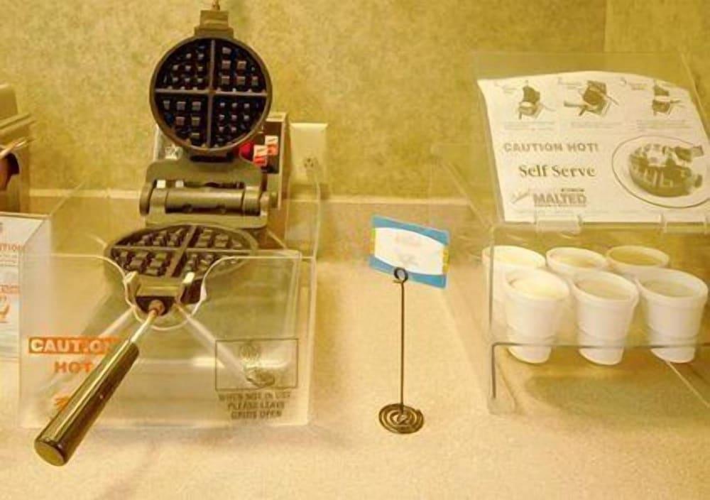 Quality Inn Cleveland, MS photo 9