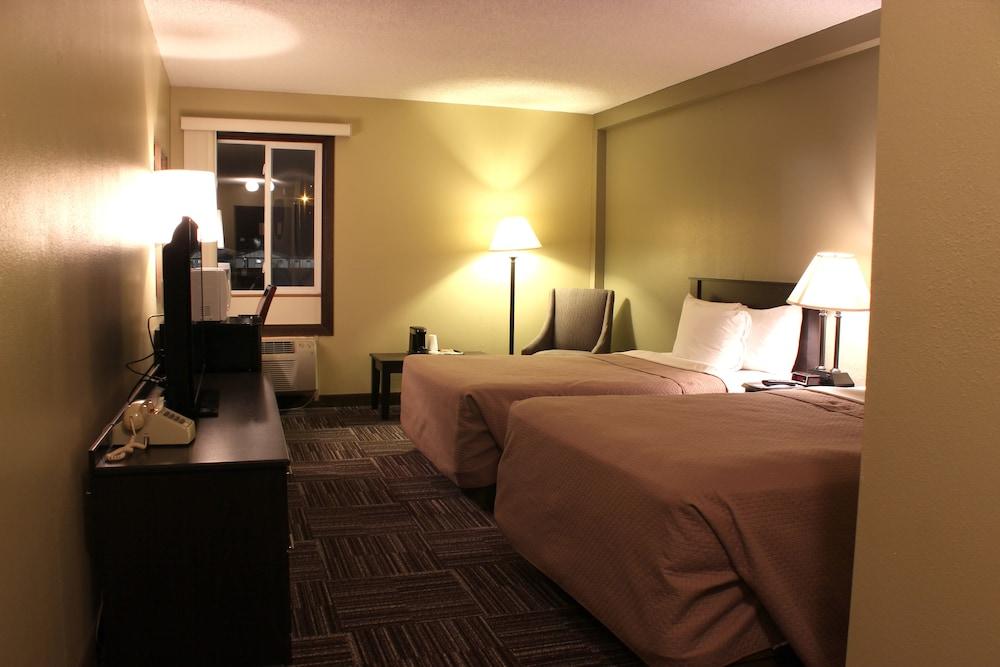 Sunlac Inn photo 26