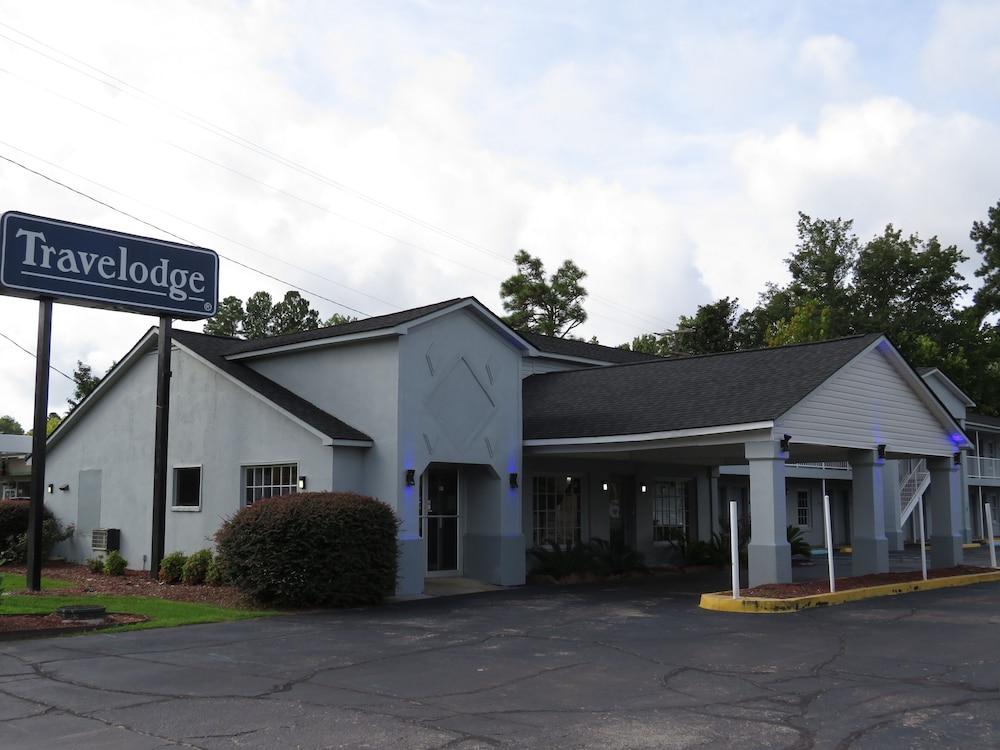 Travelodge by Wyndham Walterboro photo 7