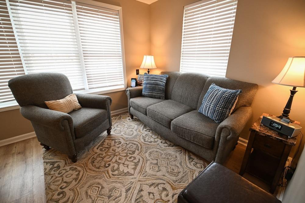 The Lakehouse Inn photo 10