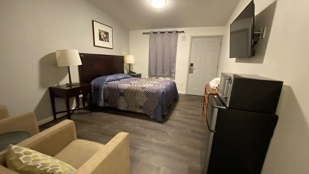 Golden Kent Motel photo 45