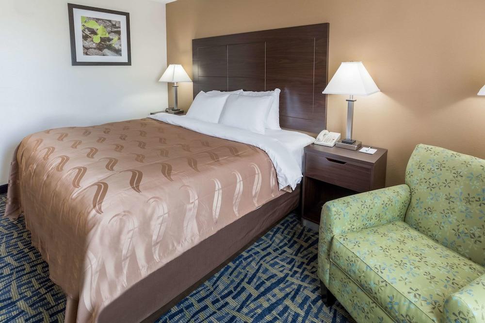 Quality Inn Rochelle photo 34