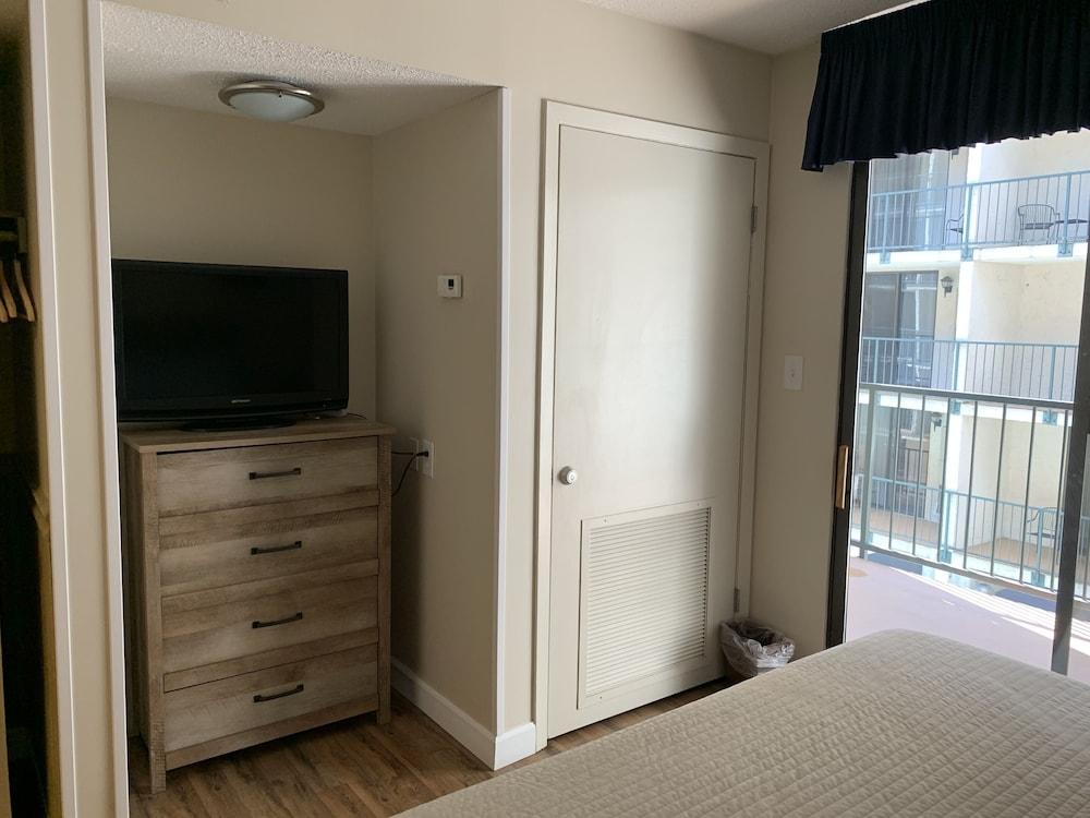 Oak Square Rentals photo 6