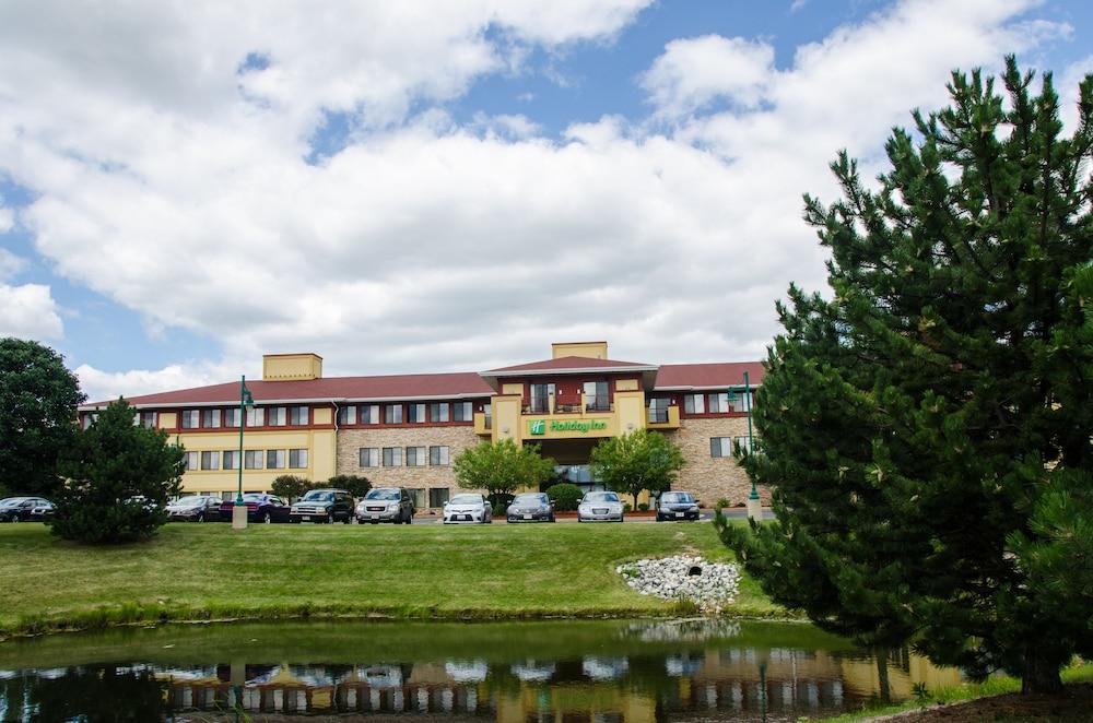 Holiday Inn Pewaukee - Milwaukee West by IHG photo 17