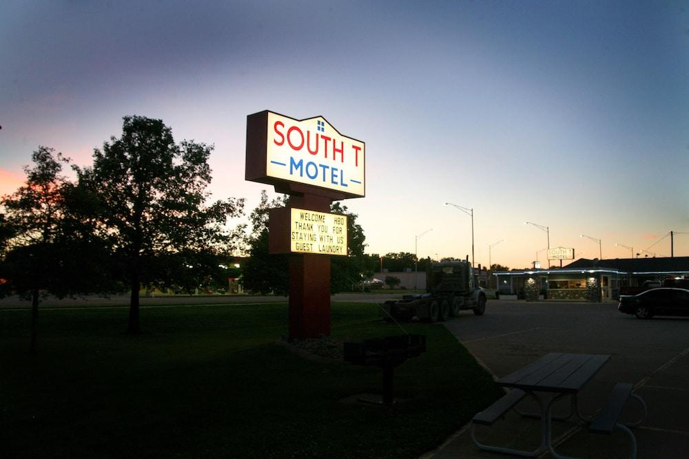 South T Motel photo 62