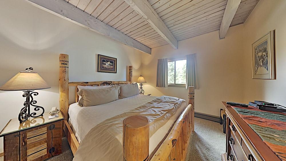 The Timberline Condominiums photo 58