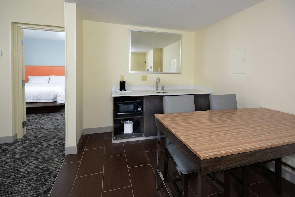 Hampton Inn & Suites Greenville/Spartanburg I-85, SC photo 17