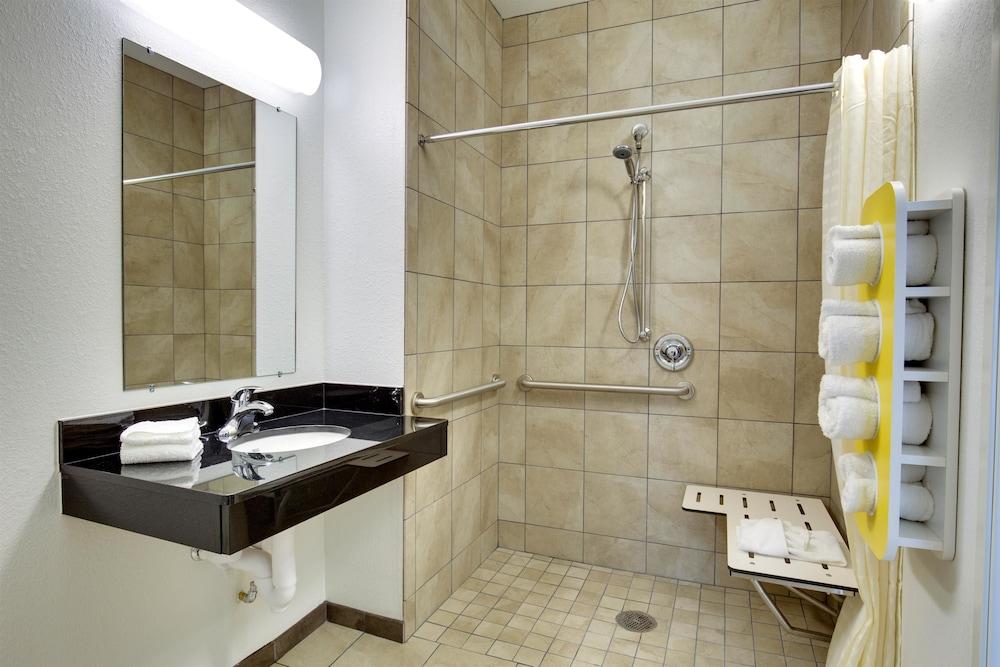 Motel 6 Poplar Bluff, MO photo 44