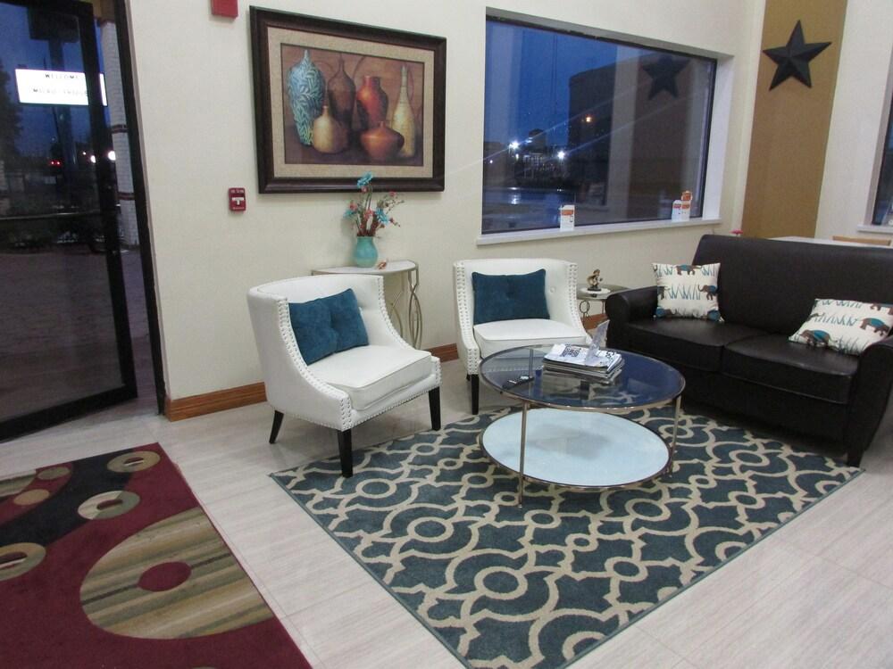 Rodeway Inn & Suites Humble IAH photo 10