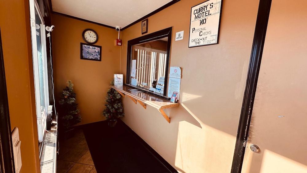 Curry’s Motel by OYO Saginaw MI photo 5