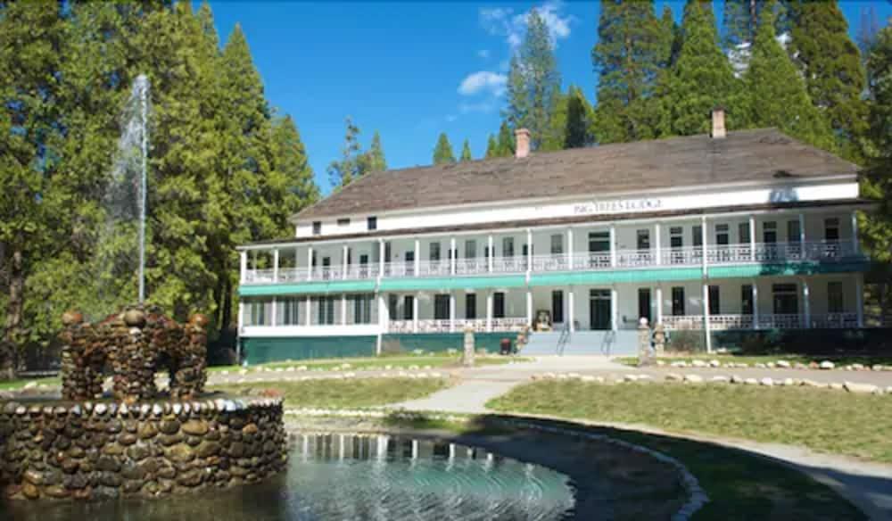 Wawona Hotel photo 1