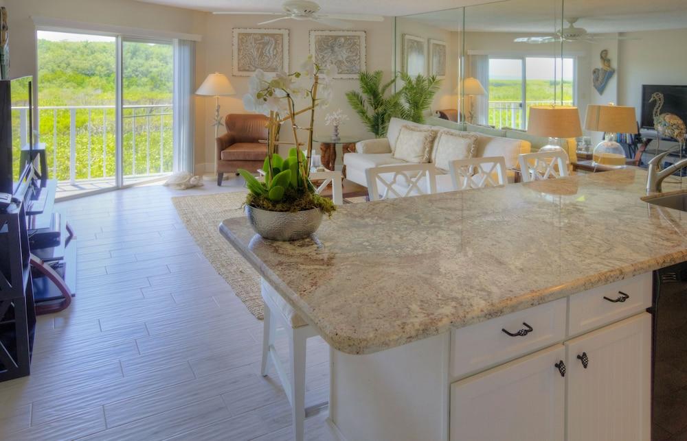 Ocean Pointe Suites at Key Largo photo 58