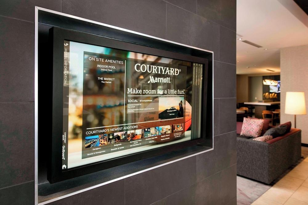 Courtyard by Marriott Indianapolis Downtown photo 16