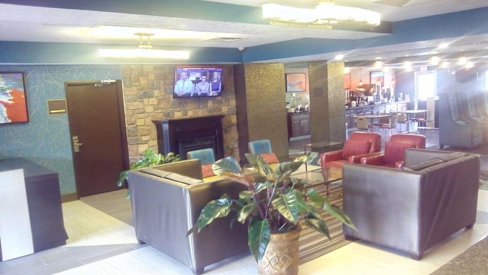 Best Western Plus Gallup Inn & Suites photo 42