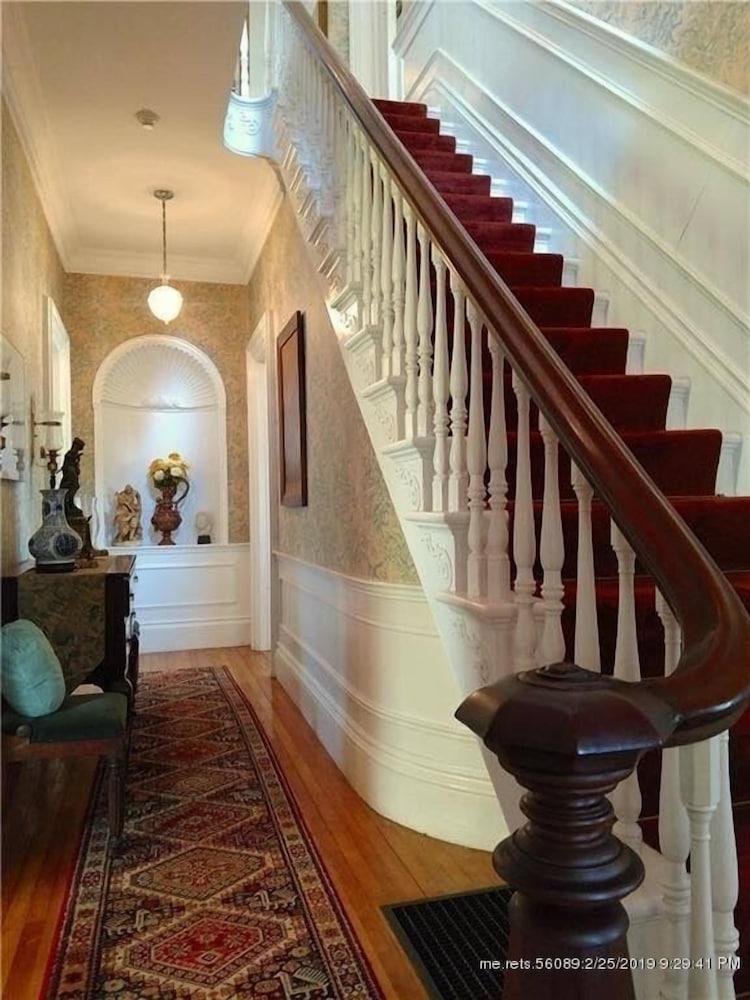 Homeport Inn and Tavern photo 15