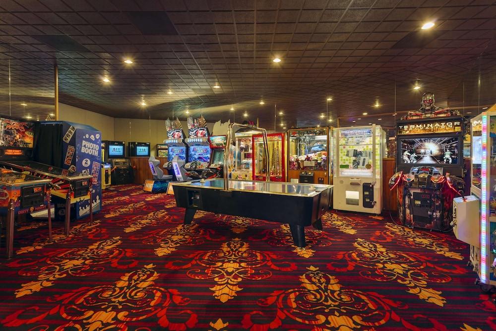 Maverick Hotel and Casino by Red Lion Hotels photo 77