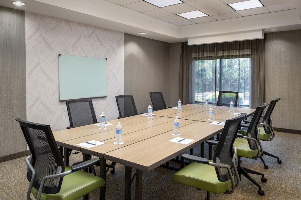 SpringHill Suites by Marriott Newark Liberty International photo 39