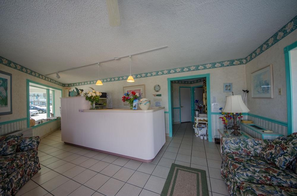 Compass Family Resort photo 2