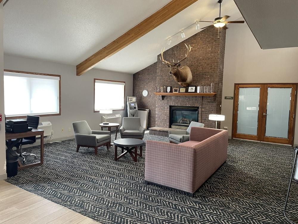 AmericInn by Wyndham Valley City - Conference Center photo 3