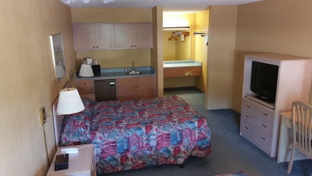 Victorian Inn photo 11