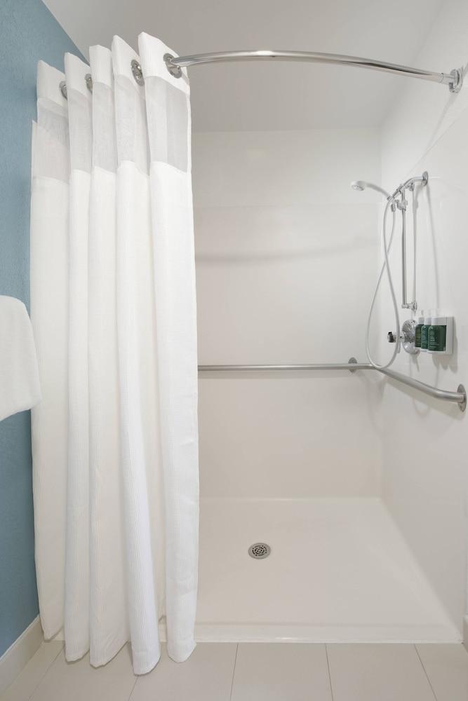 Residence Inn by Marriott Addison photo 9